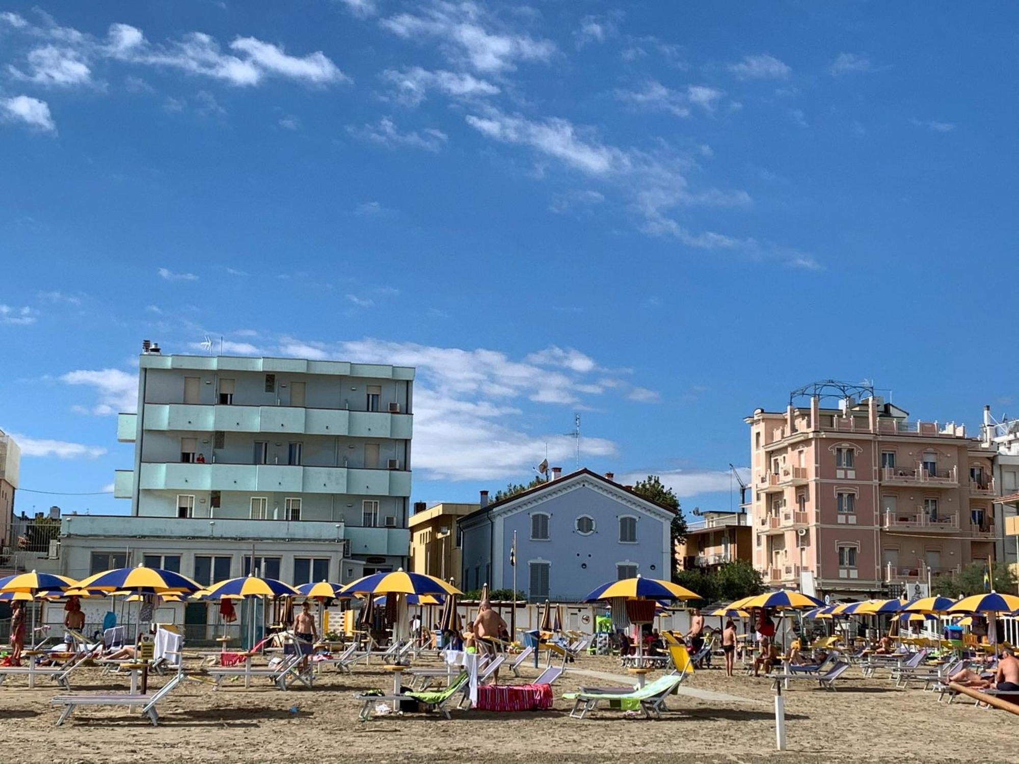 Hotel Acquamarina Viserba Rimini Ngoại thất bức ảnh